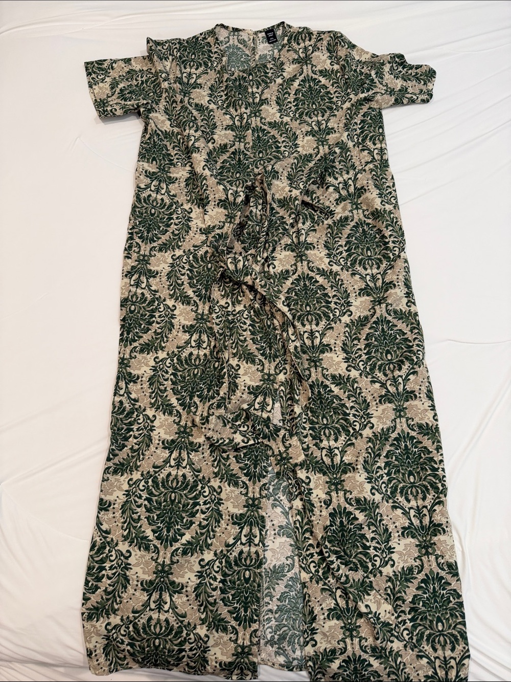 B13 SHEIN Curve Green and Cream Floral Print Maxi